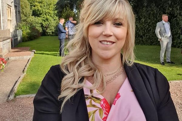 Heather Card - Professional Bridal Makeup Artist